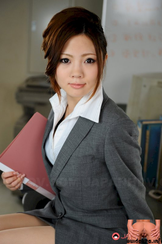 office japhole shy posing highasianporn japanhdv businesswoman idol